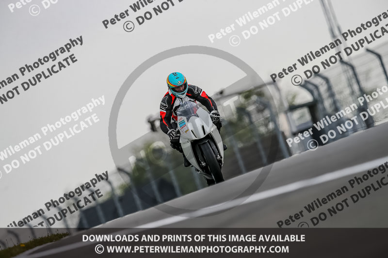 PJ Motorsport Photography;donington no limits trackday;donington park photographs;donington trackday photographs;no limits trackdays;peter wileman photography;trackday digital images;trackday photos